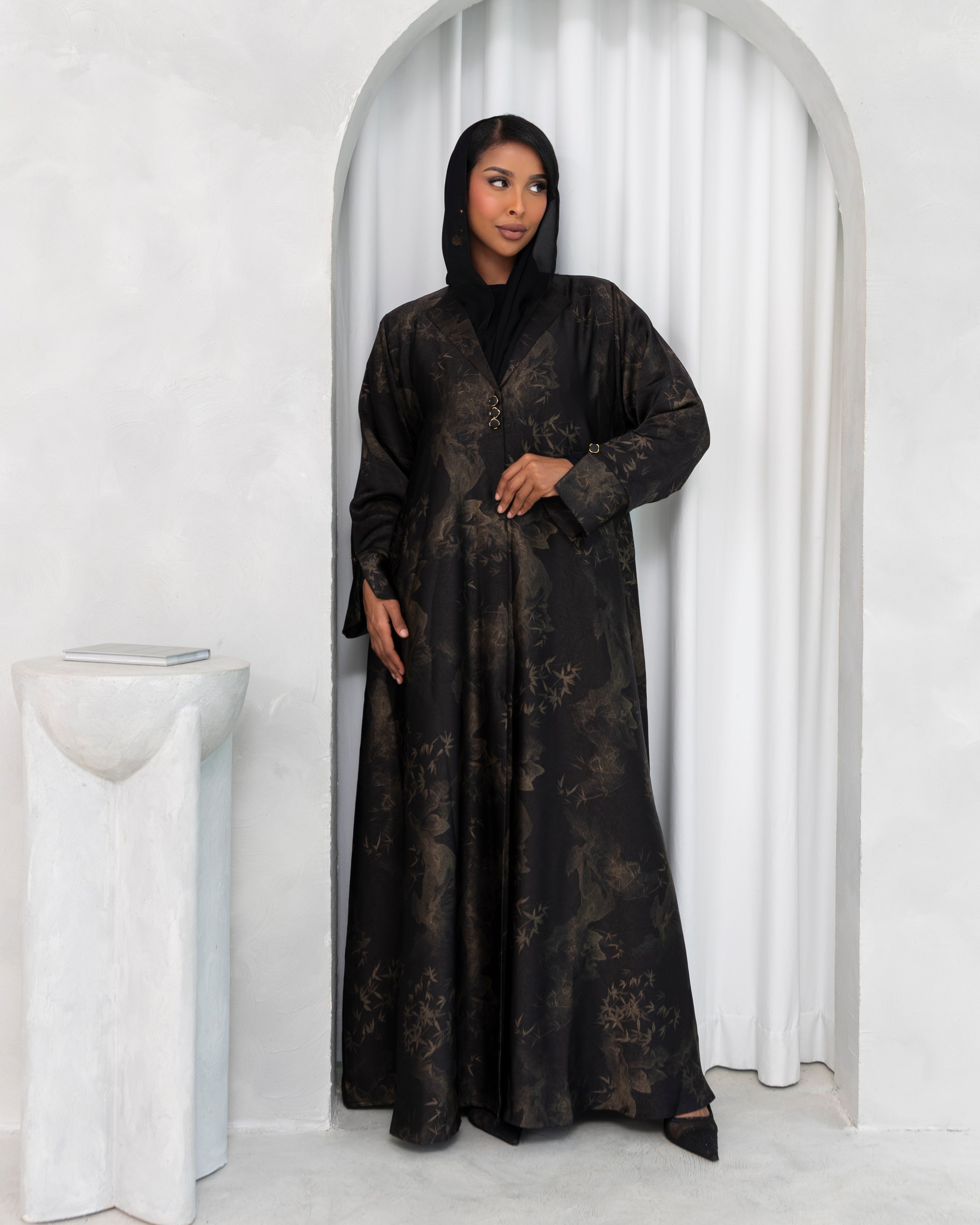 Gold Noir Abaya (Only grey available)